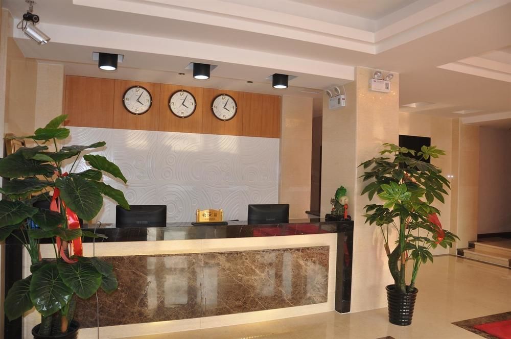 Hangjia Hotel Urumqi Ngoại thất bức ảnh